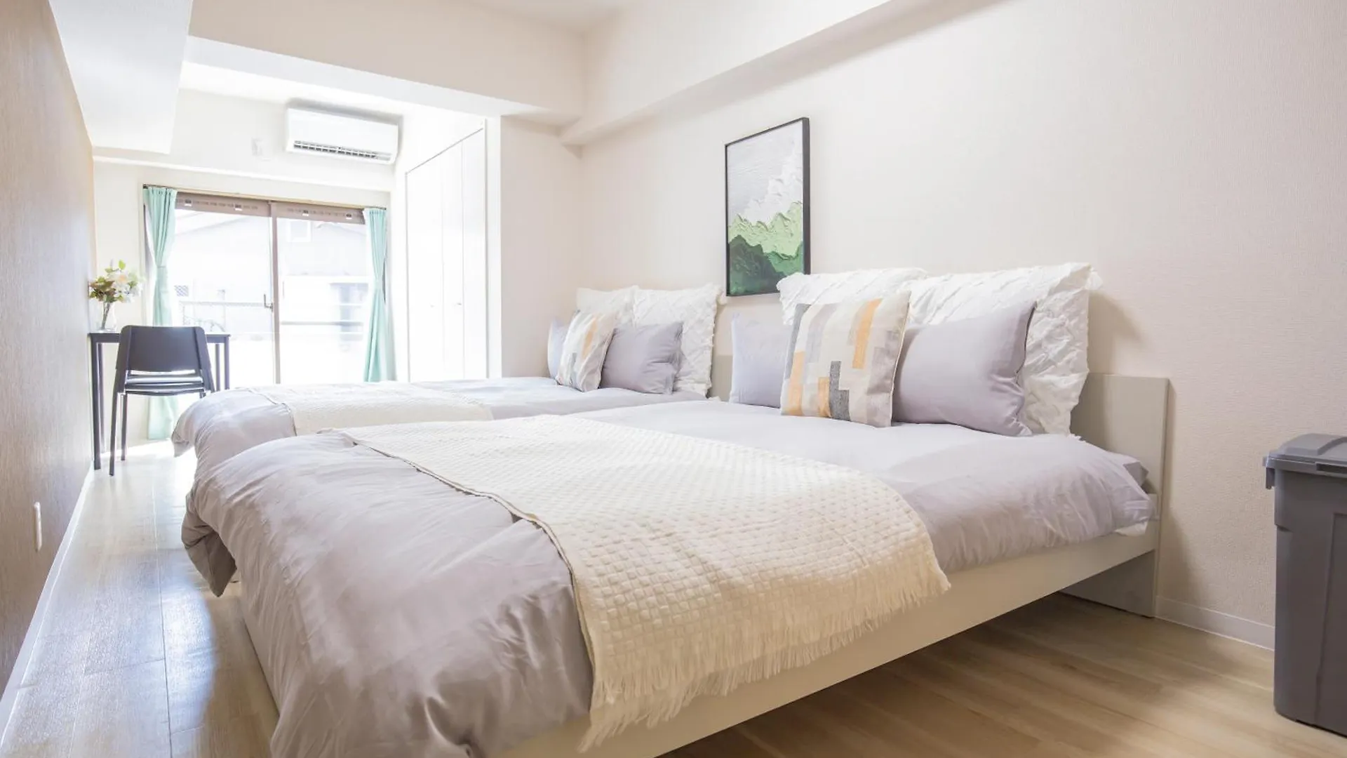 Walk To Ikebukuro Station. Sol3 Apartment Tokyo